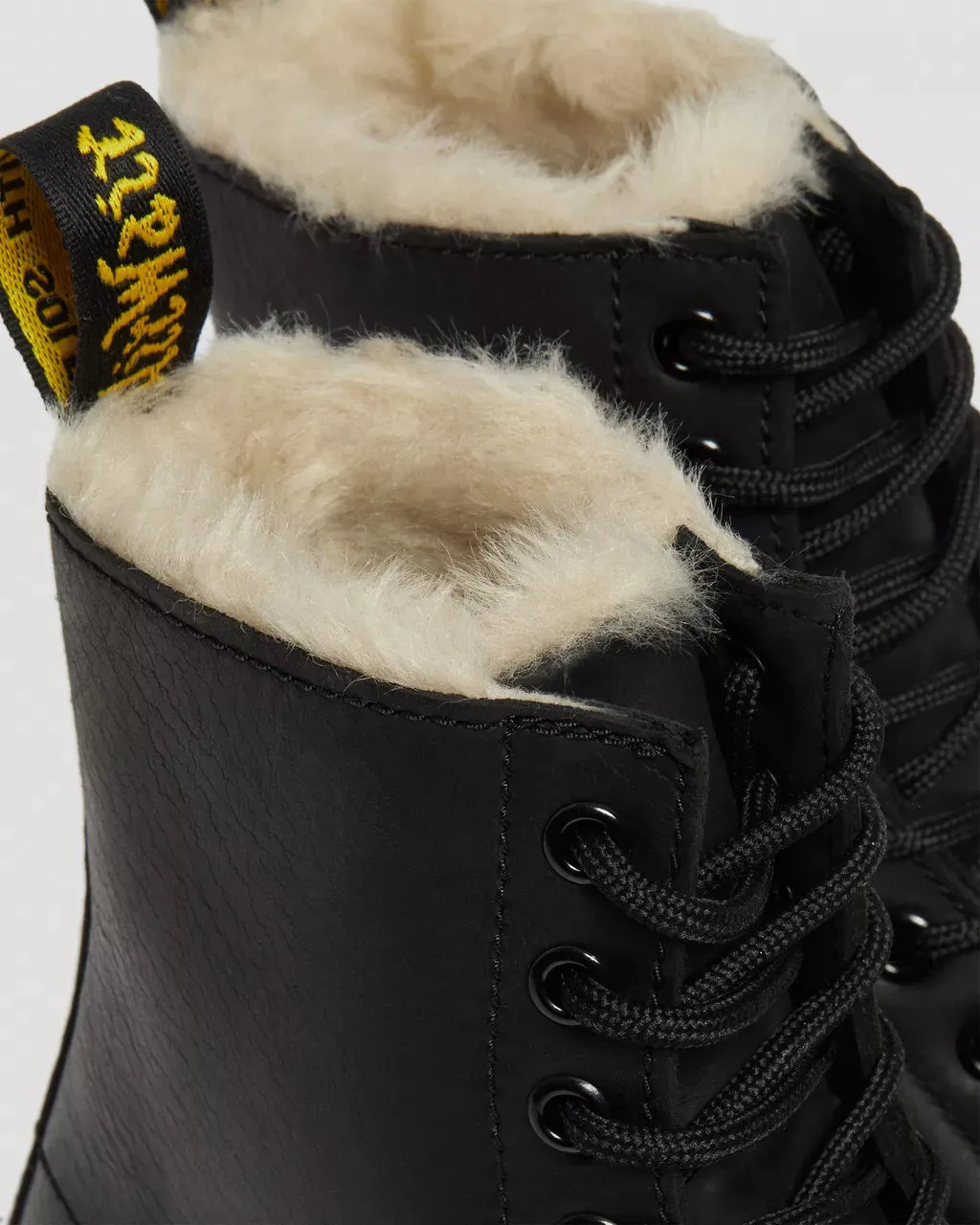 1460 Serena Wyoming Stiefel in Schwarz