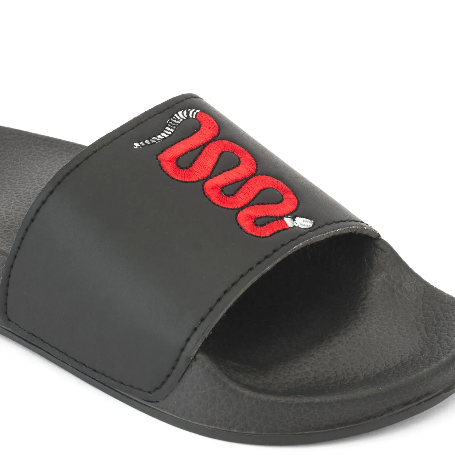 Schlupfschuhe mit Schwarz-Schlange-Stickerei