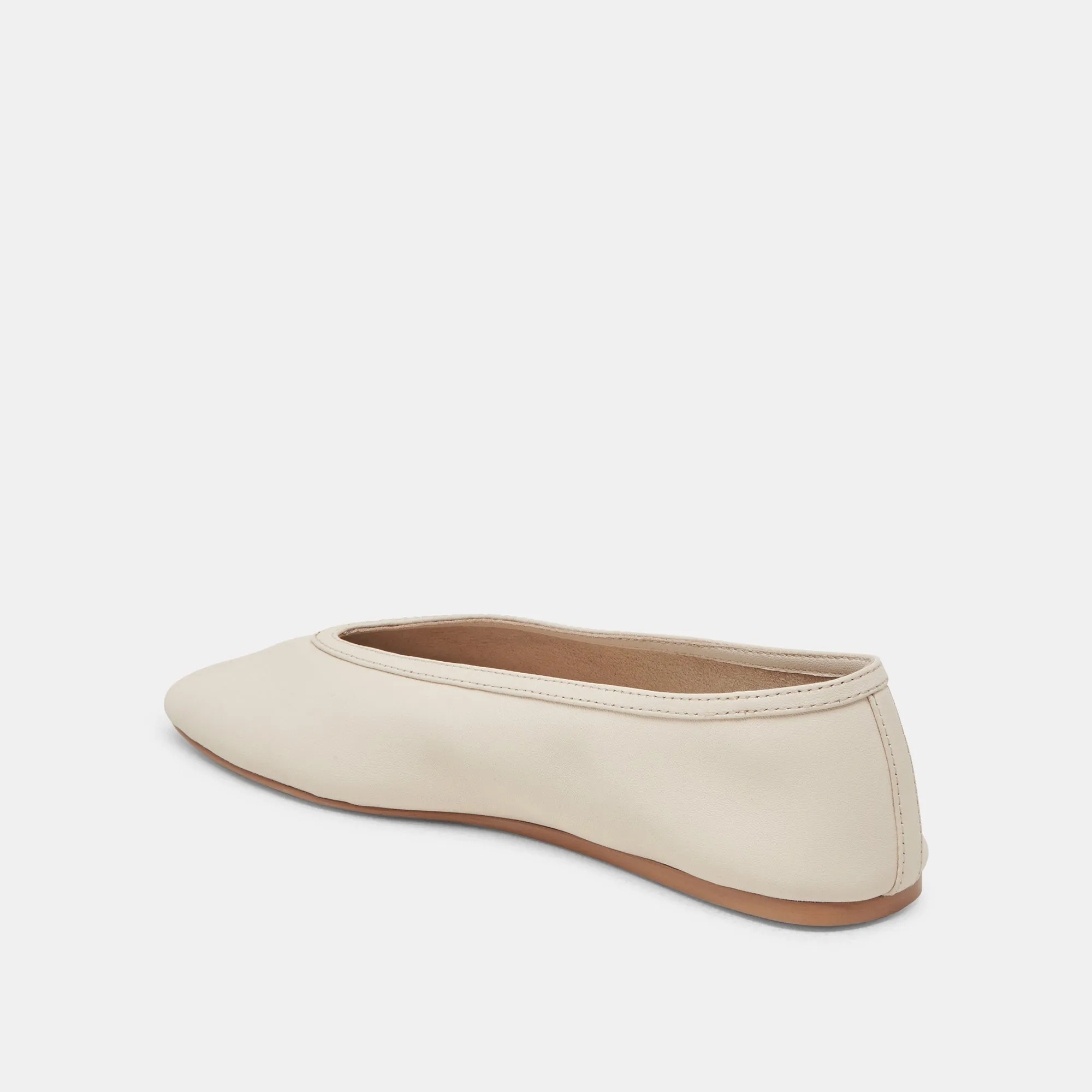 BRAIDY BALLETFLATS IN ELFENBEINFARBENEM LEDER