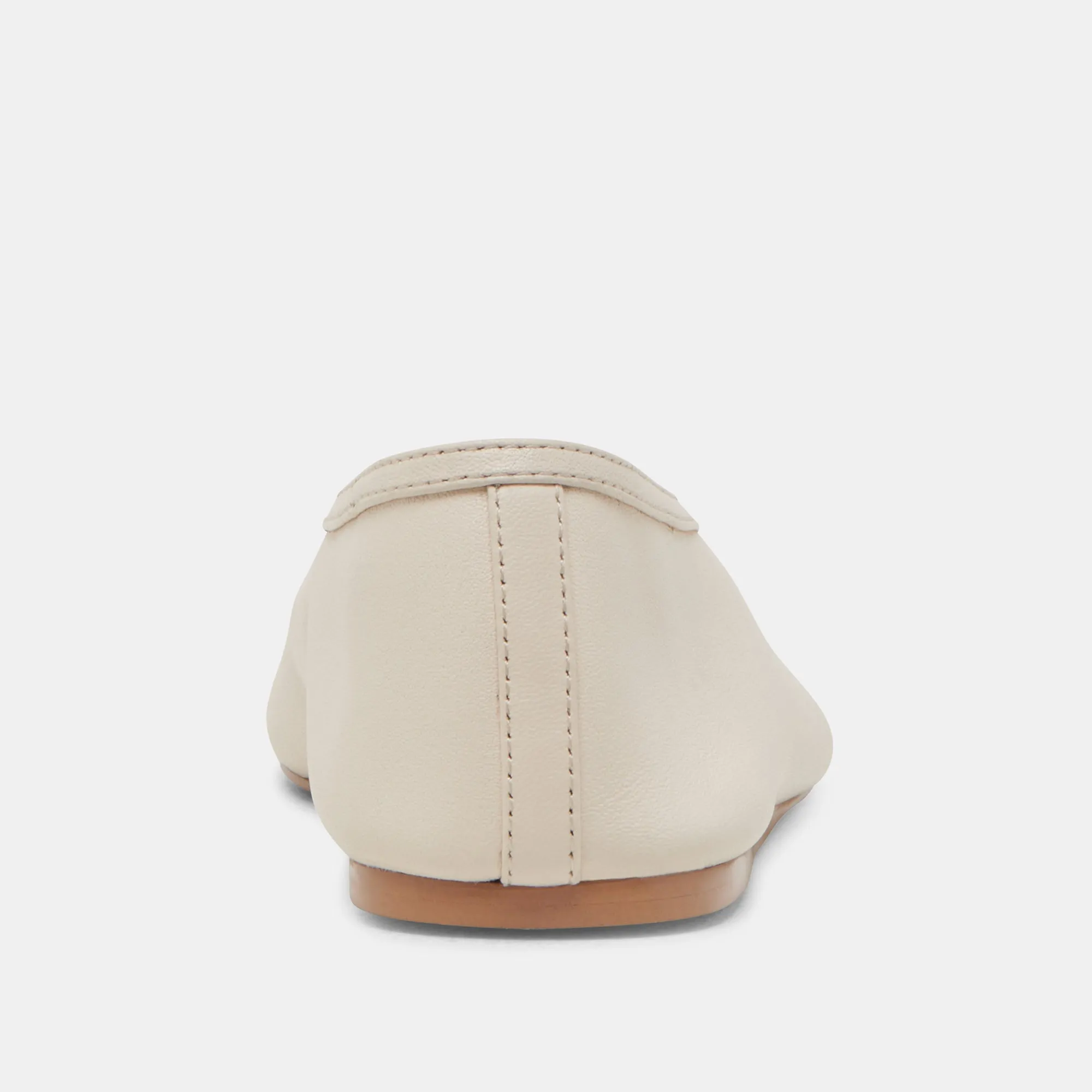 BRAIDY BALLETFLATS IN ELFENBEINFARBENEM LEDER