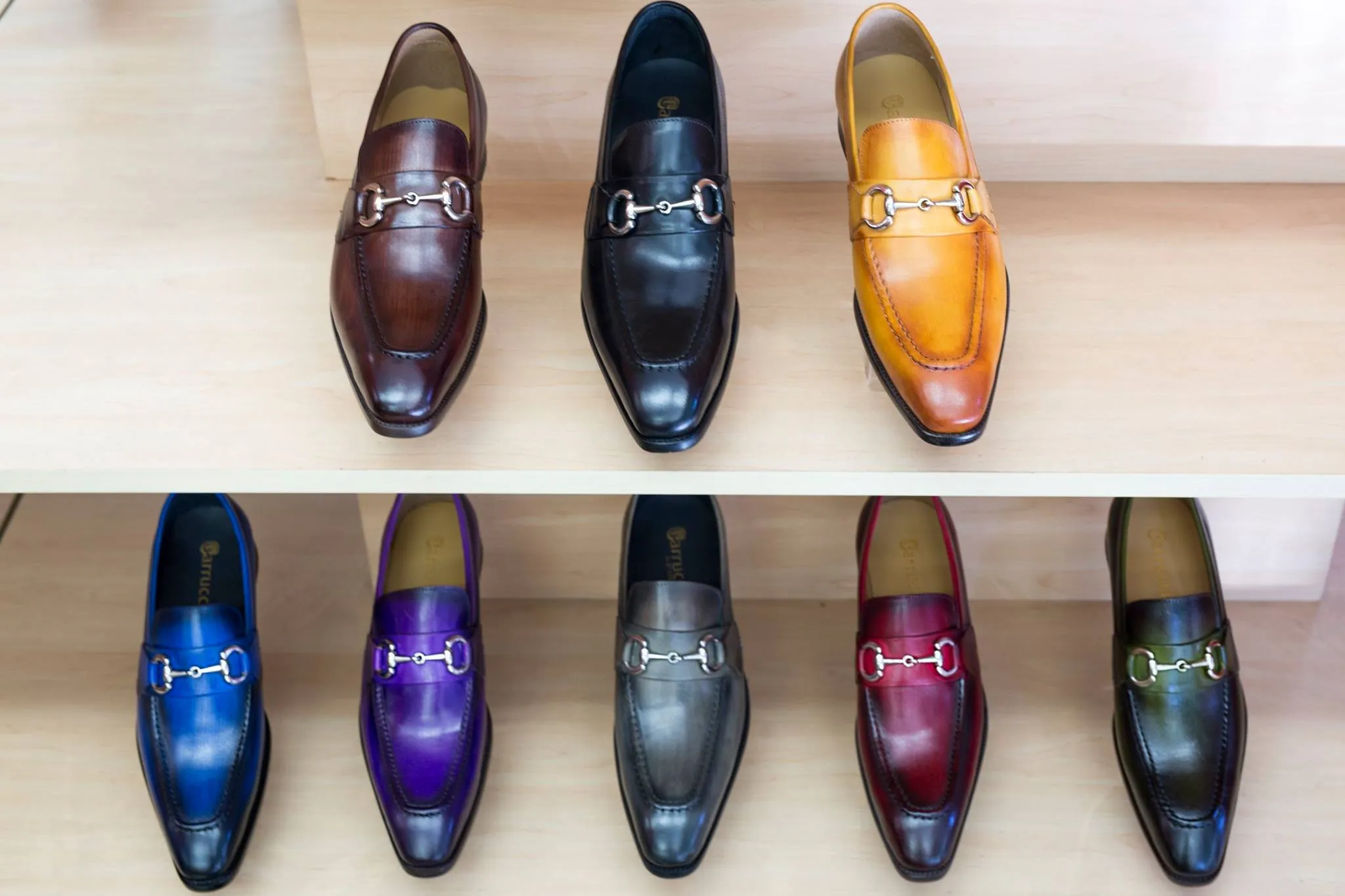Glänzender Kalbsleder-Slip-On-Loafer Schwarz