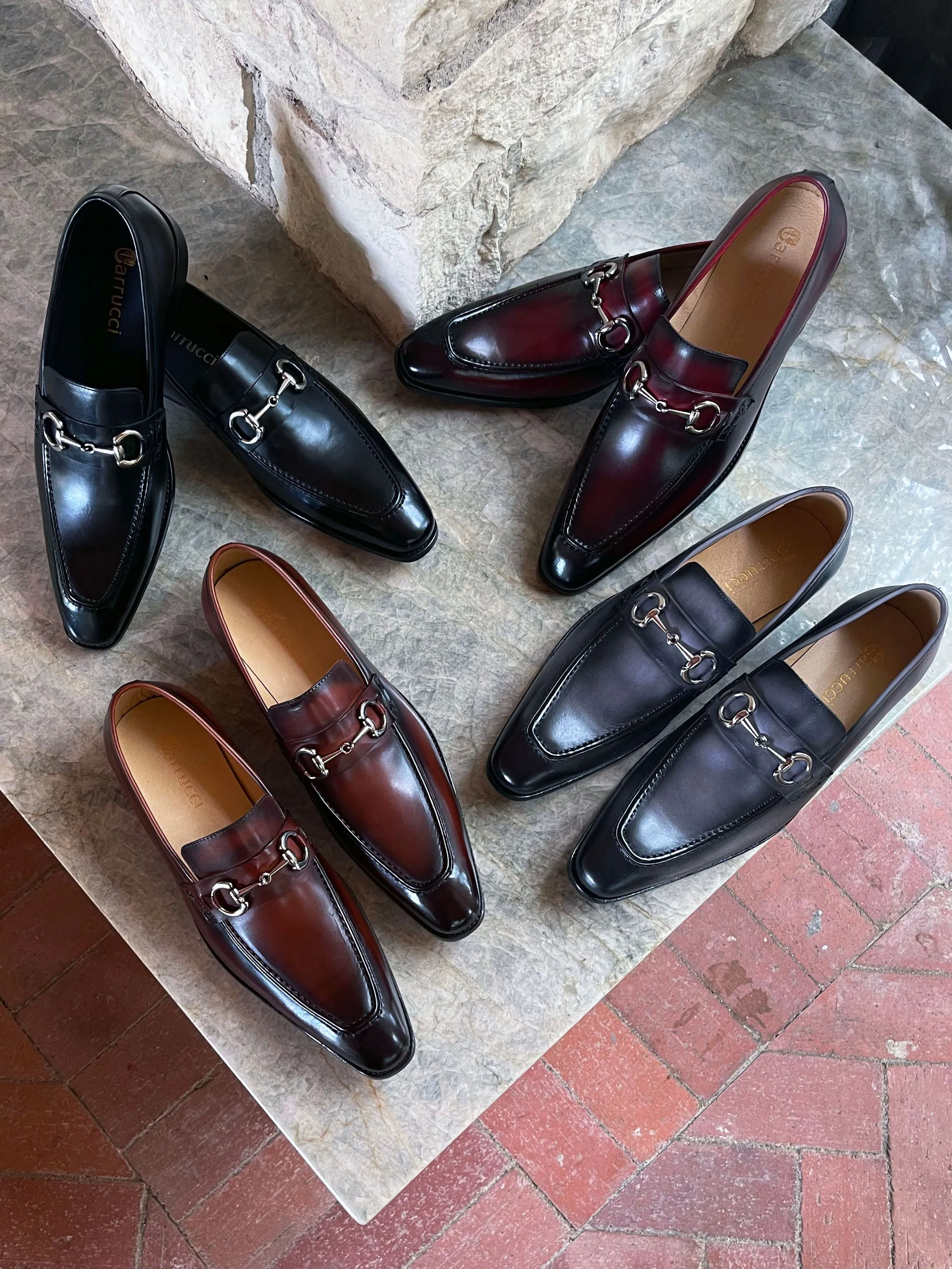 Glänzender Kalbsleder-Slip-On-Loafer Grau
