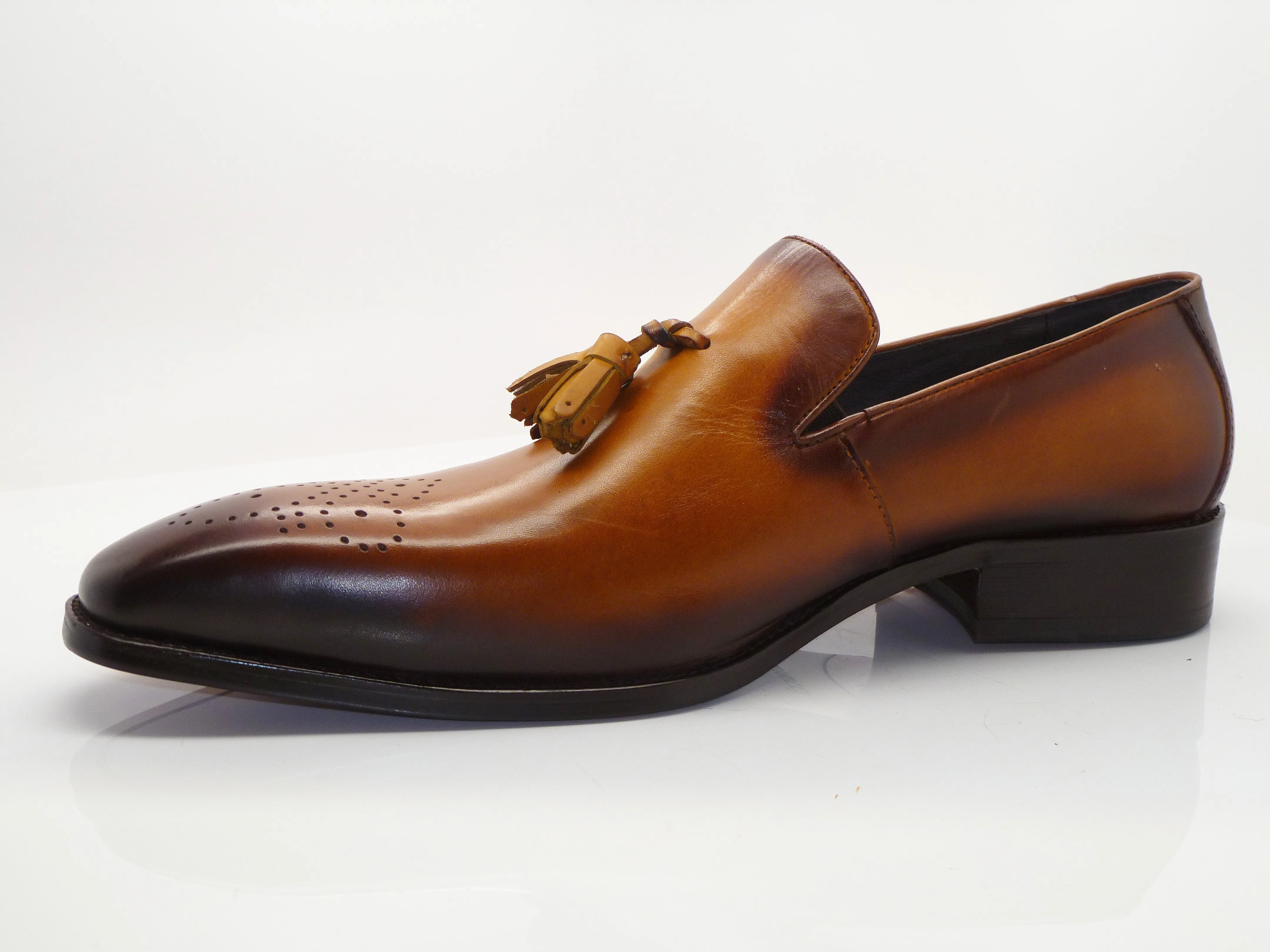 Glänzender Kalbsleder-Penny-Loafer in Cognac