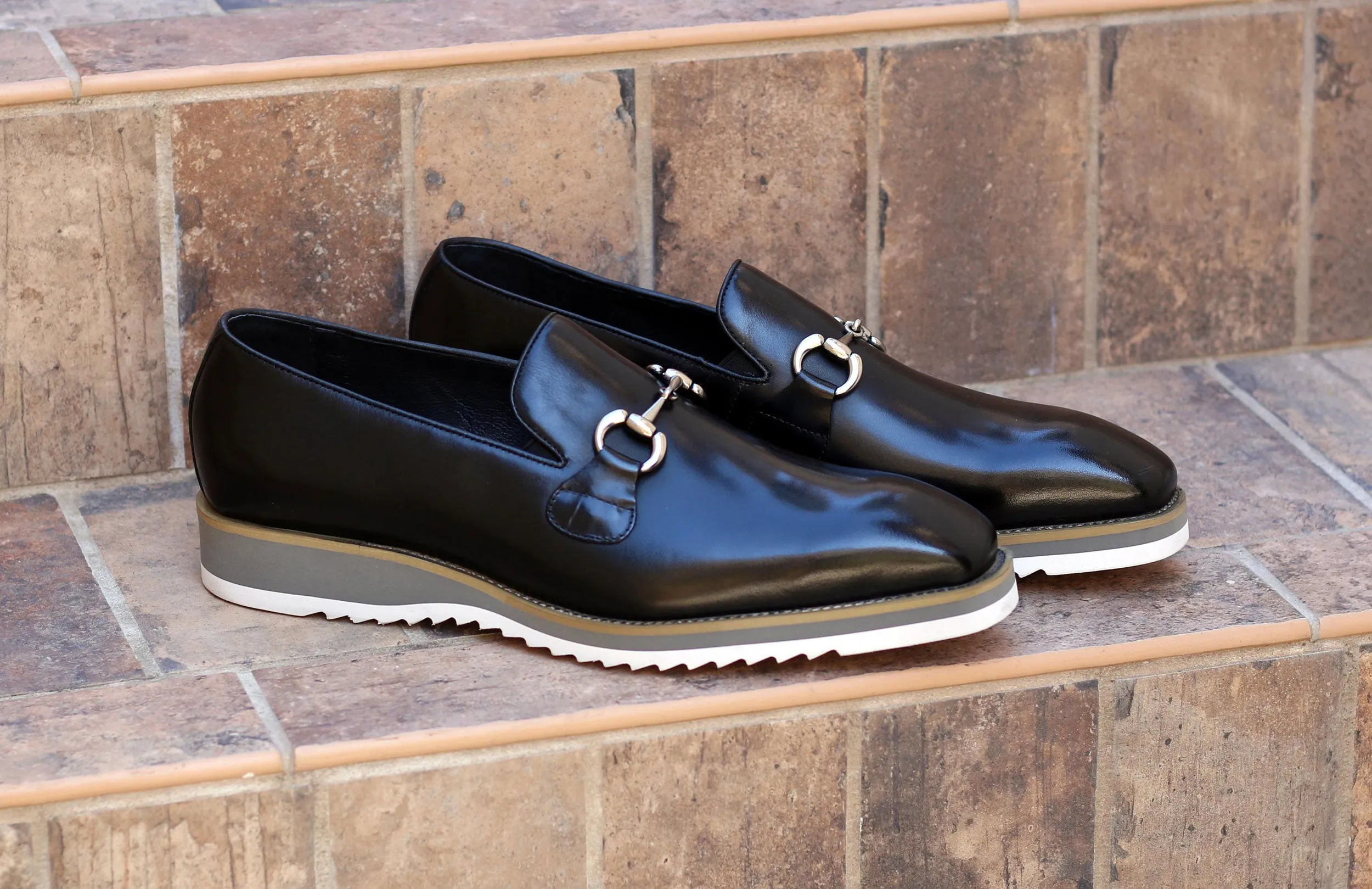 Kalbsleder-Hufeisen-Slipper Schwarz