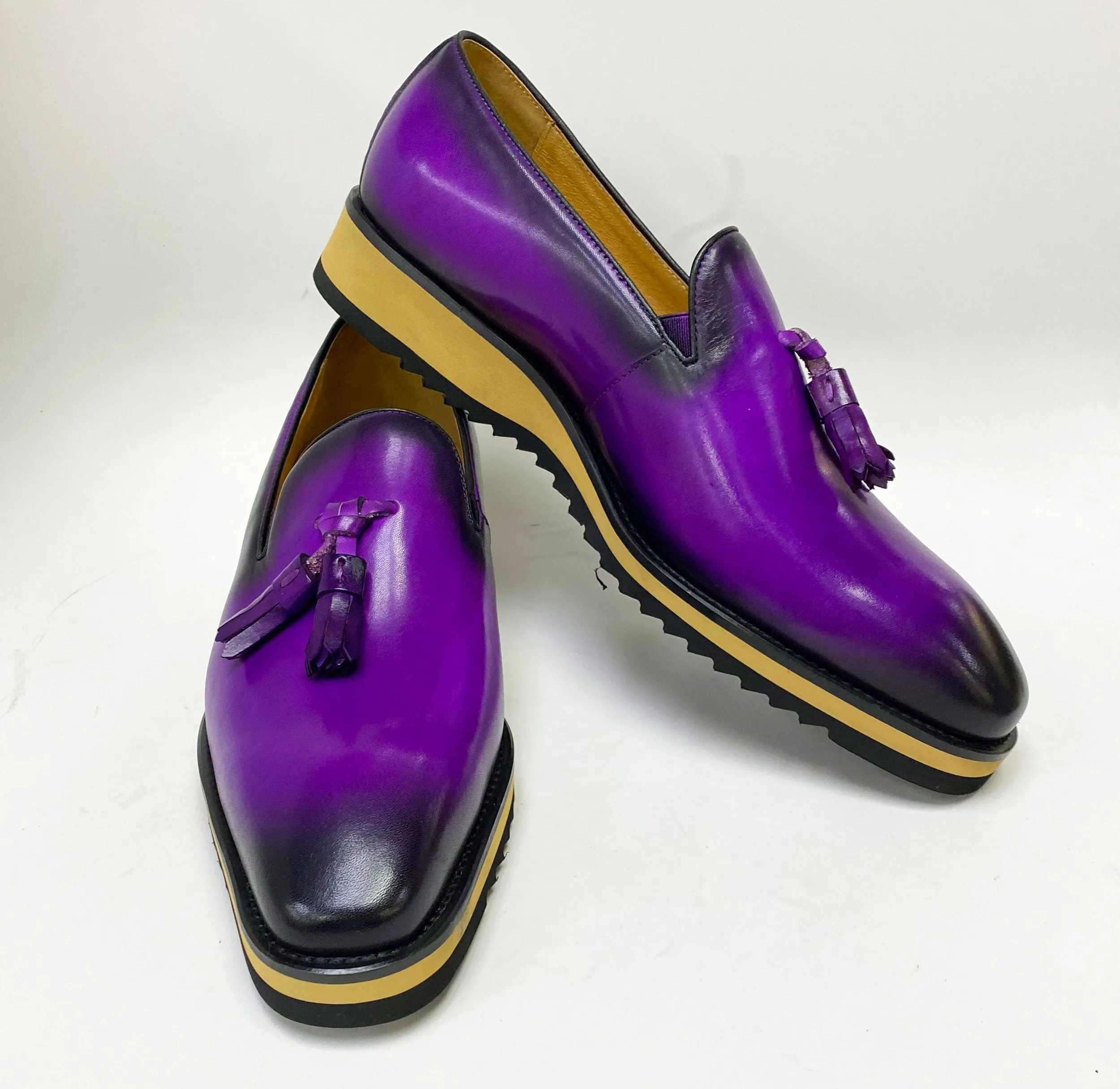 Leder-Slip-On mit Quasten in Lila