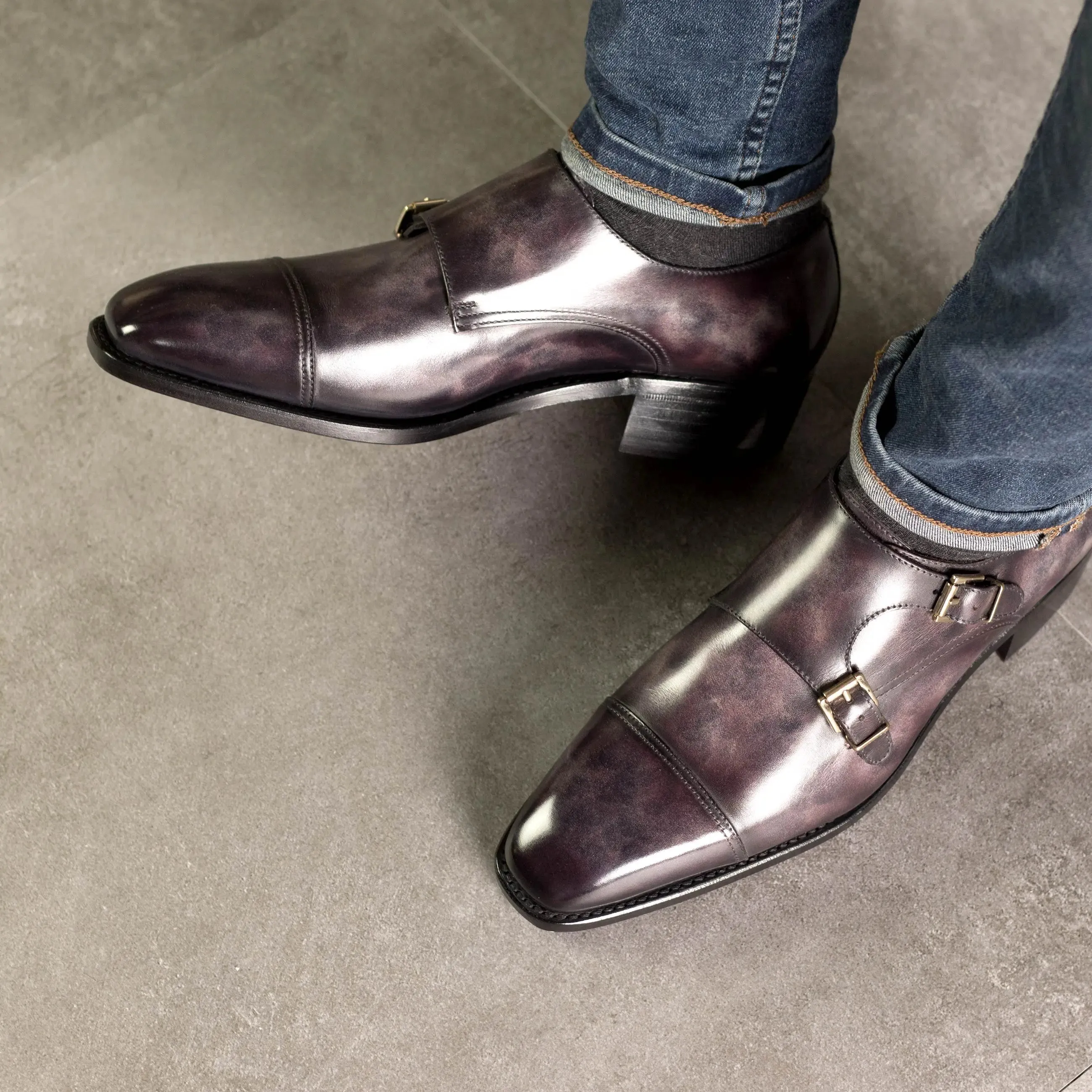 Dapperfam Schuhe DapperFam Monaco in Aubergine Herren-Handbemalte Patina Doppelmonkstrap