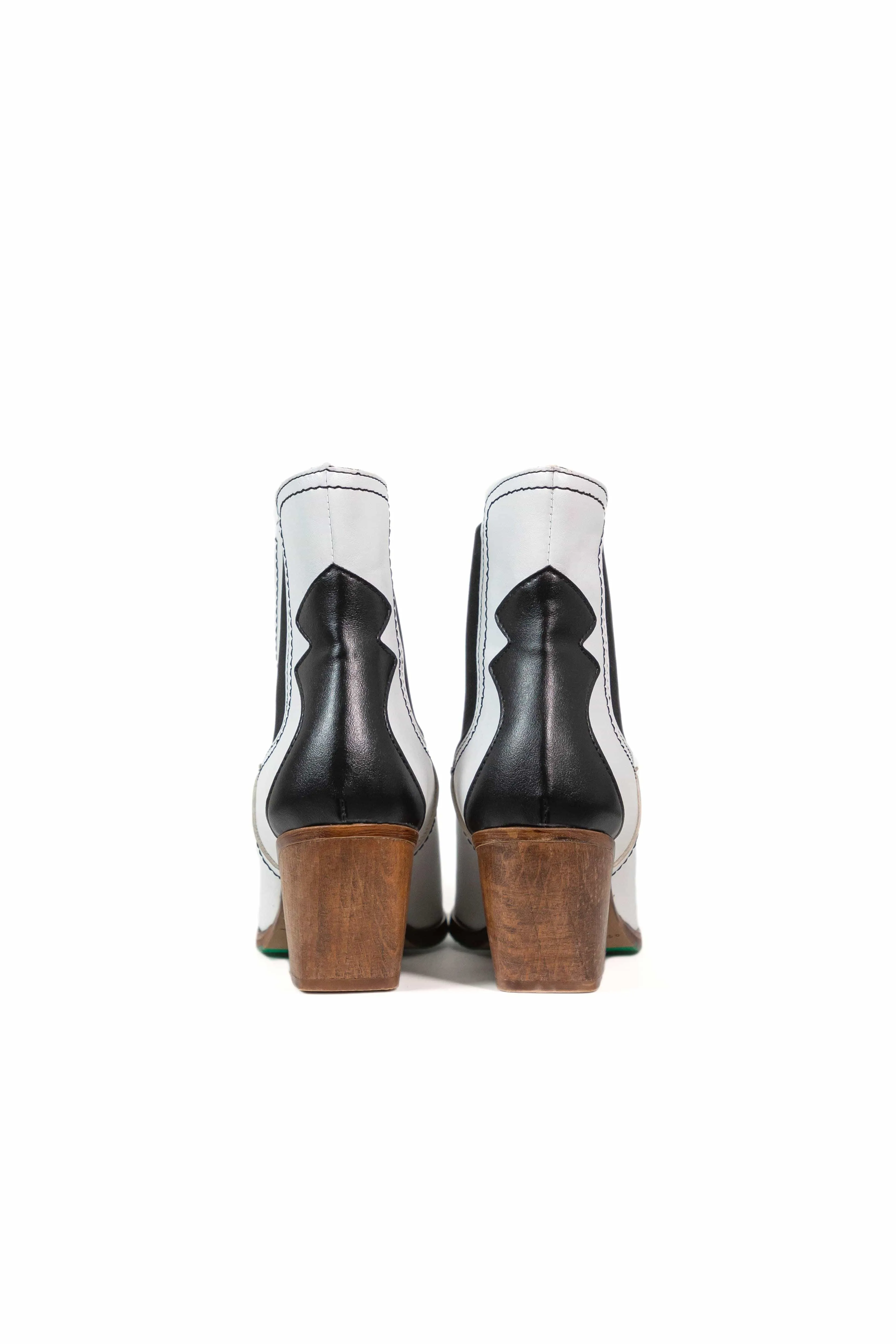 Duke Vegan Apple Leather Chelsea Cowboy Boots | Schwarz & Weiß