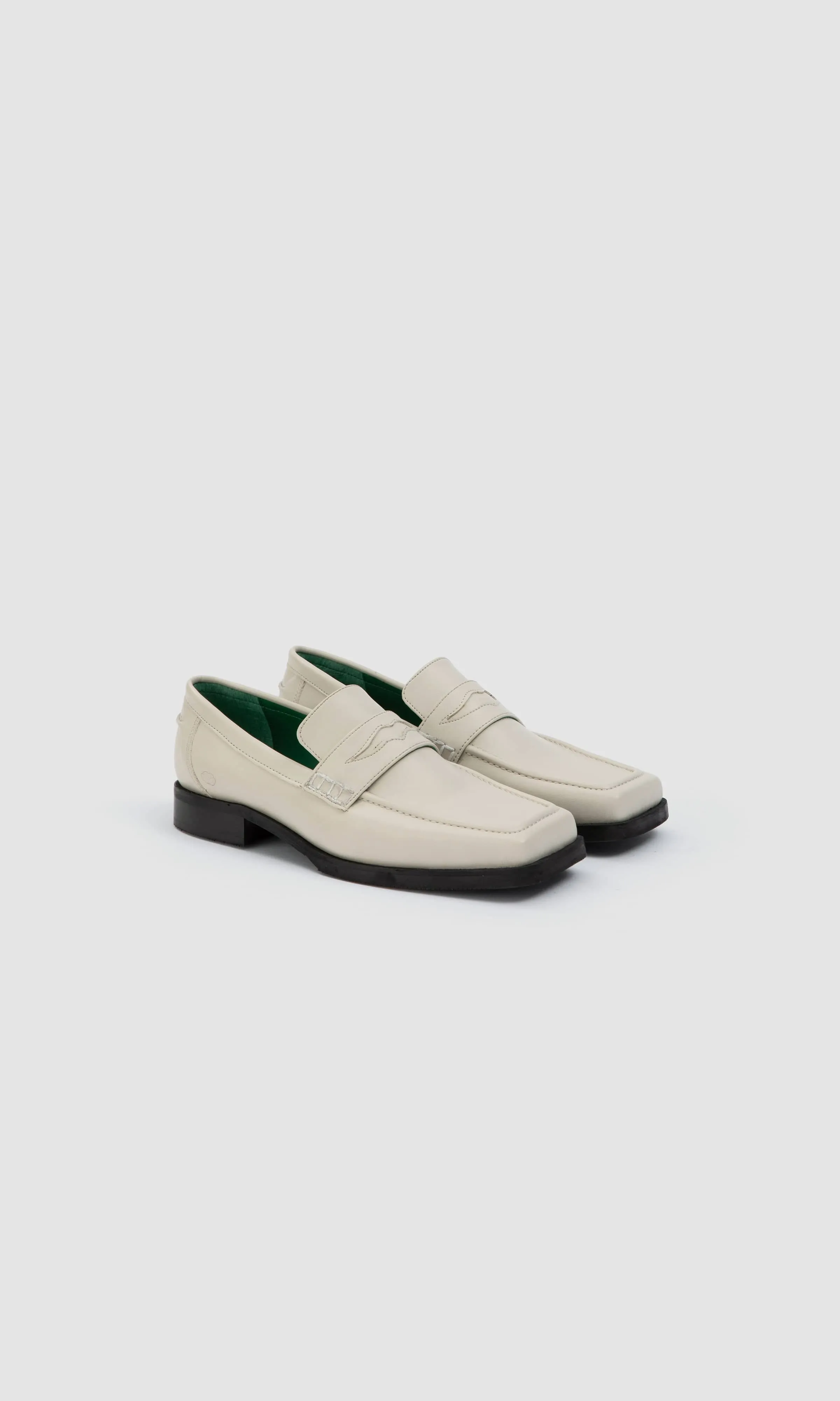 Joan Vegan Apple Leather Loafers | Creme