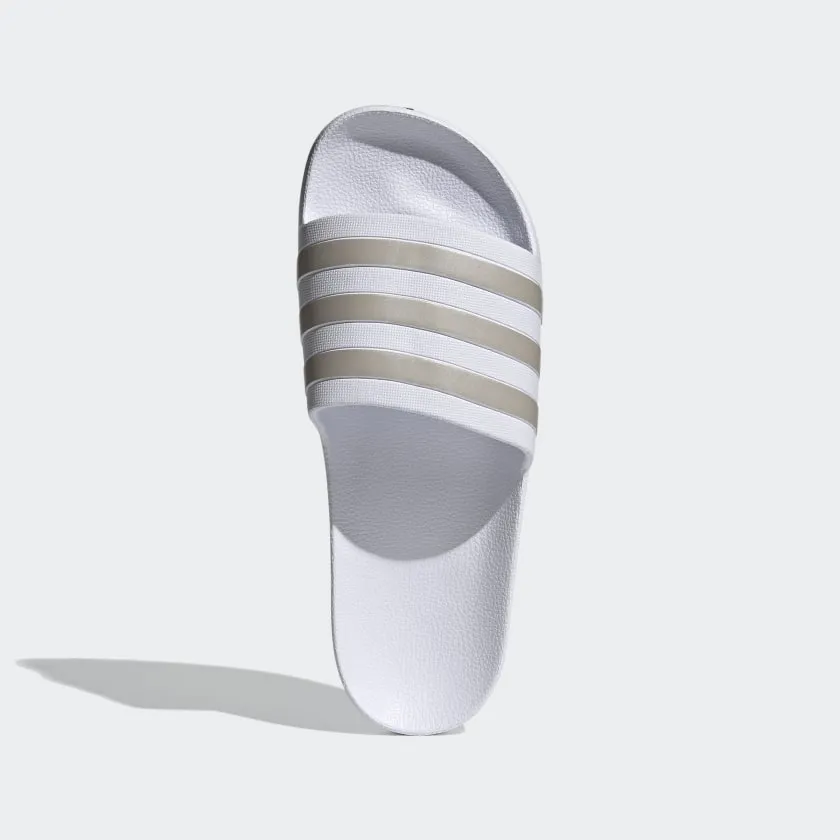 Herren Adilette Aqua Slides von adidas Hey Dude Schuhe