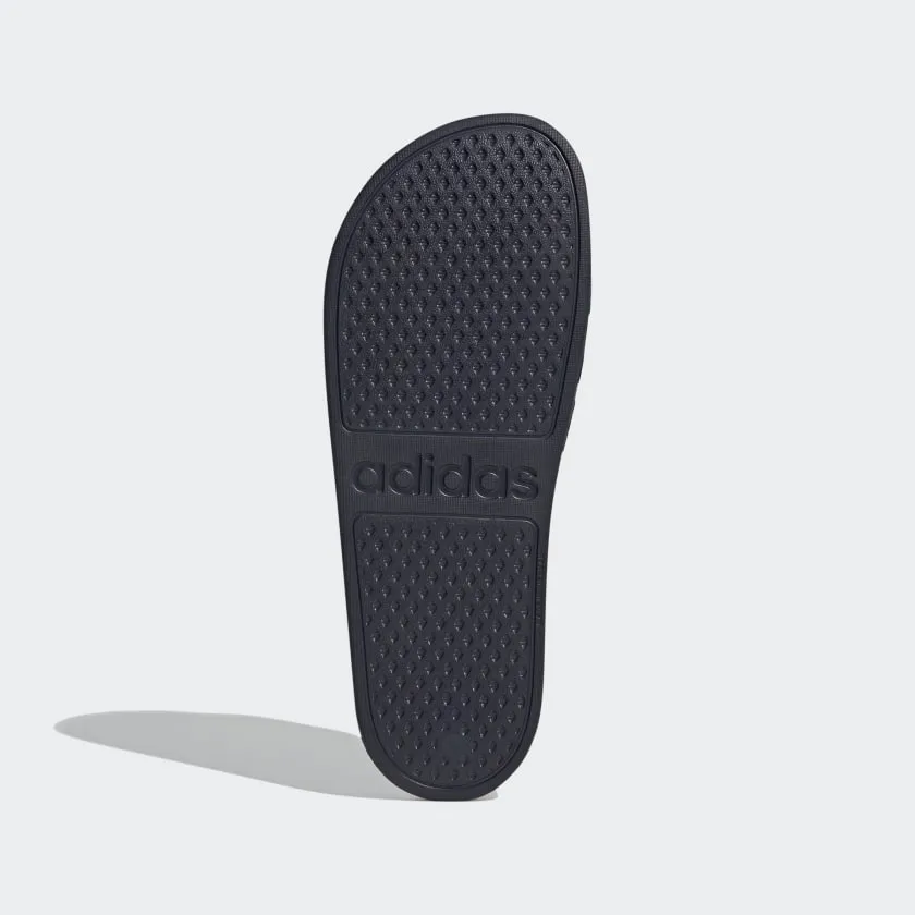 Herren Adilette Aqua Slides von adidas Hey Dude Schuhe