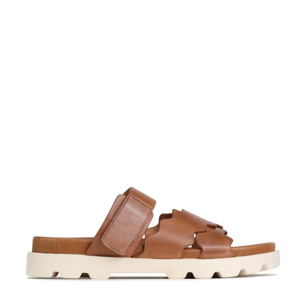 NISSA LEDER-SLIDES SANDALEN