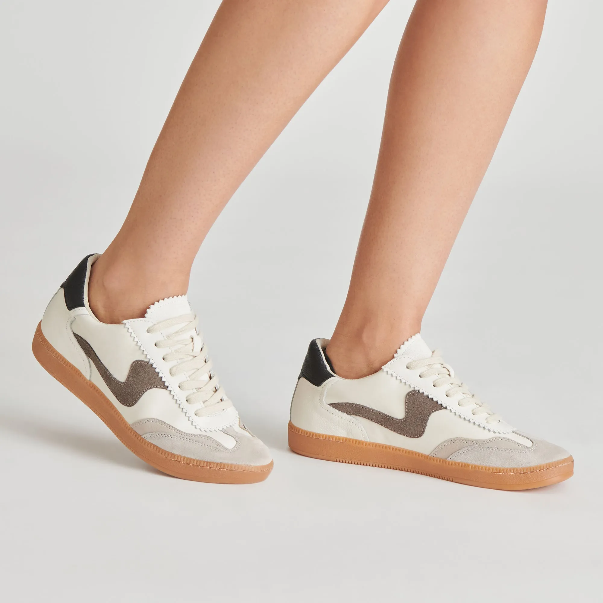 HINWEIS SNEAKERS WEIß GRAU LEDER