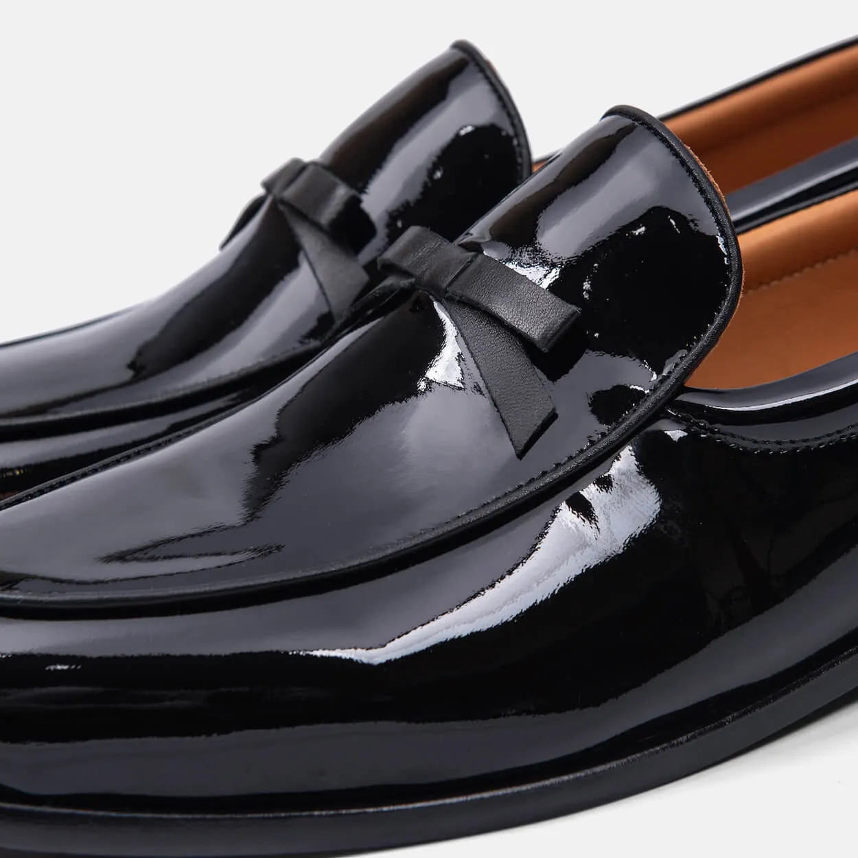 Odell Schwarze Lackleder Belgische Loafers