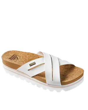 Reef Shoes Cushion Bloom Hi Sandalen in Wolke