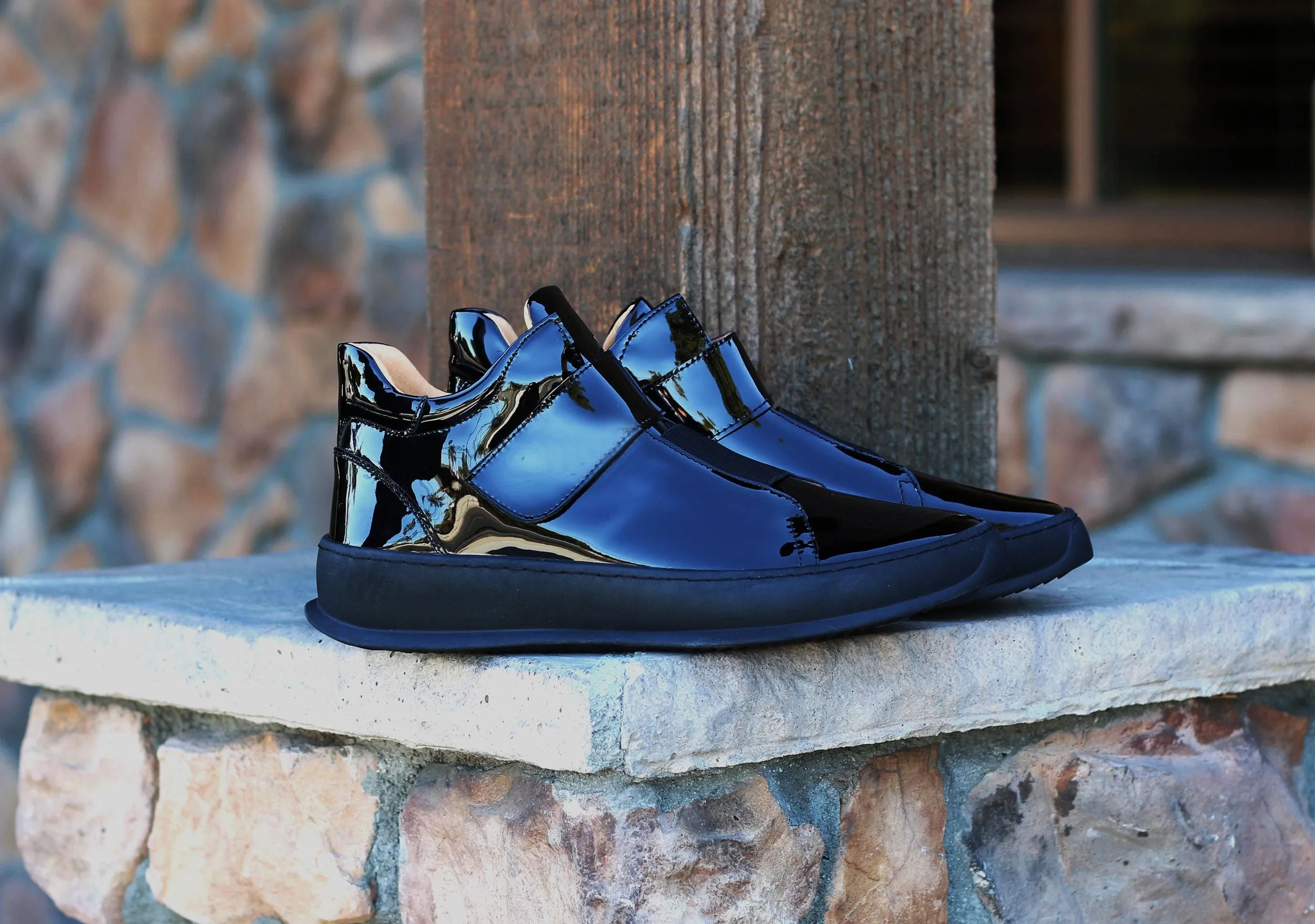 Glänzender Kalbsleder-Hochschuh Schwarz