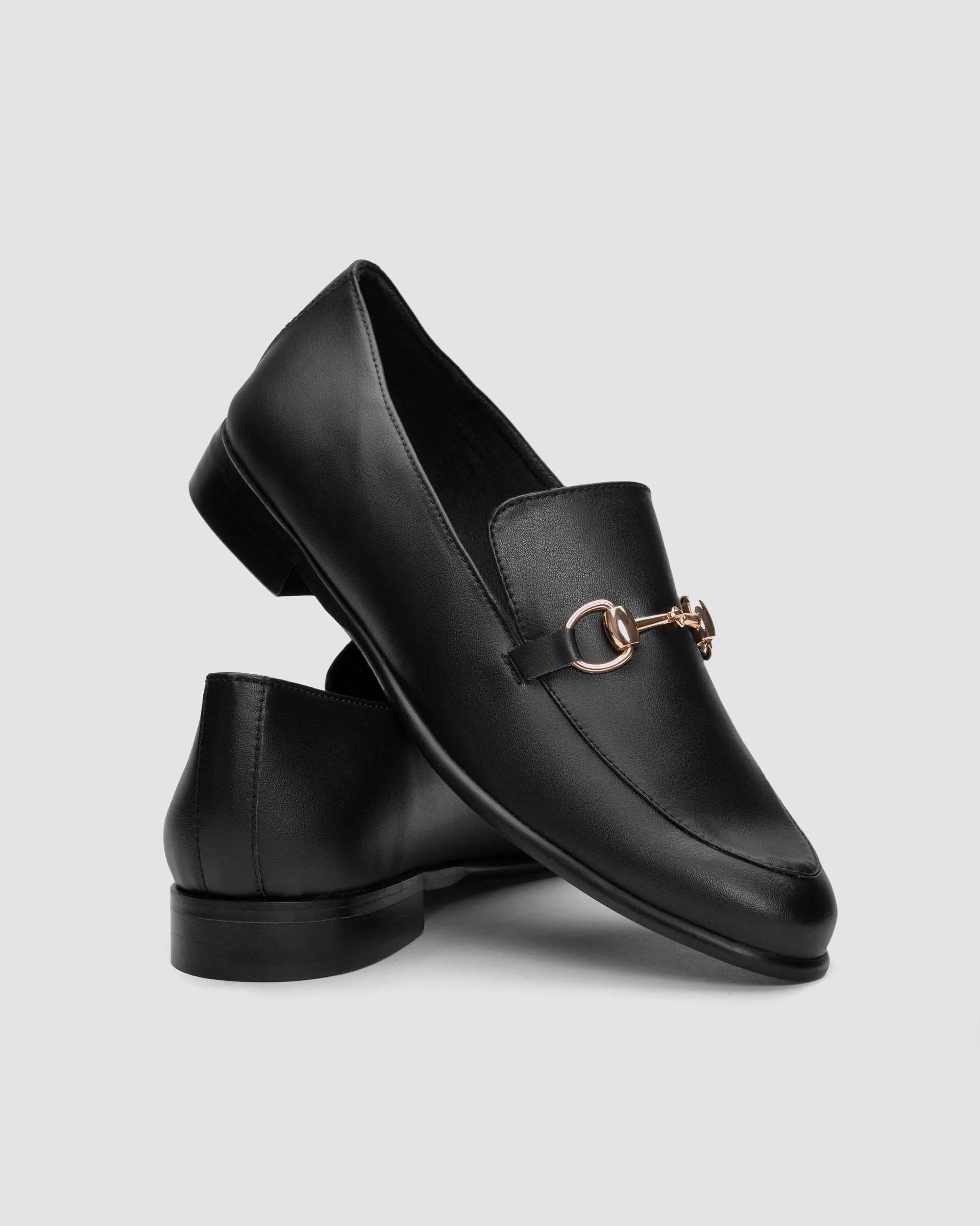Shiv Damen Traubenleder Vegane Loafers | Schwarz