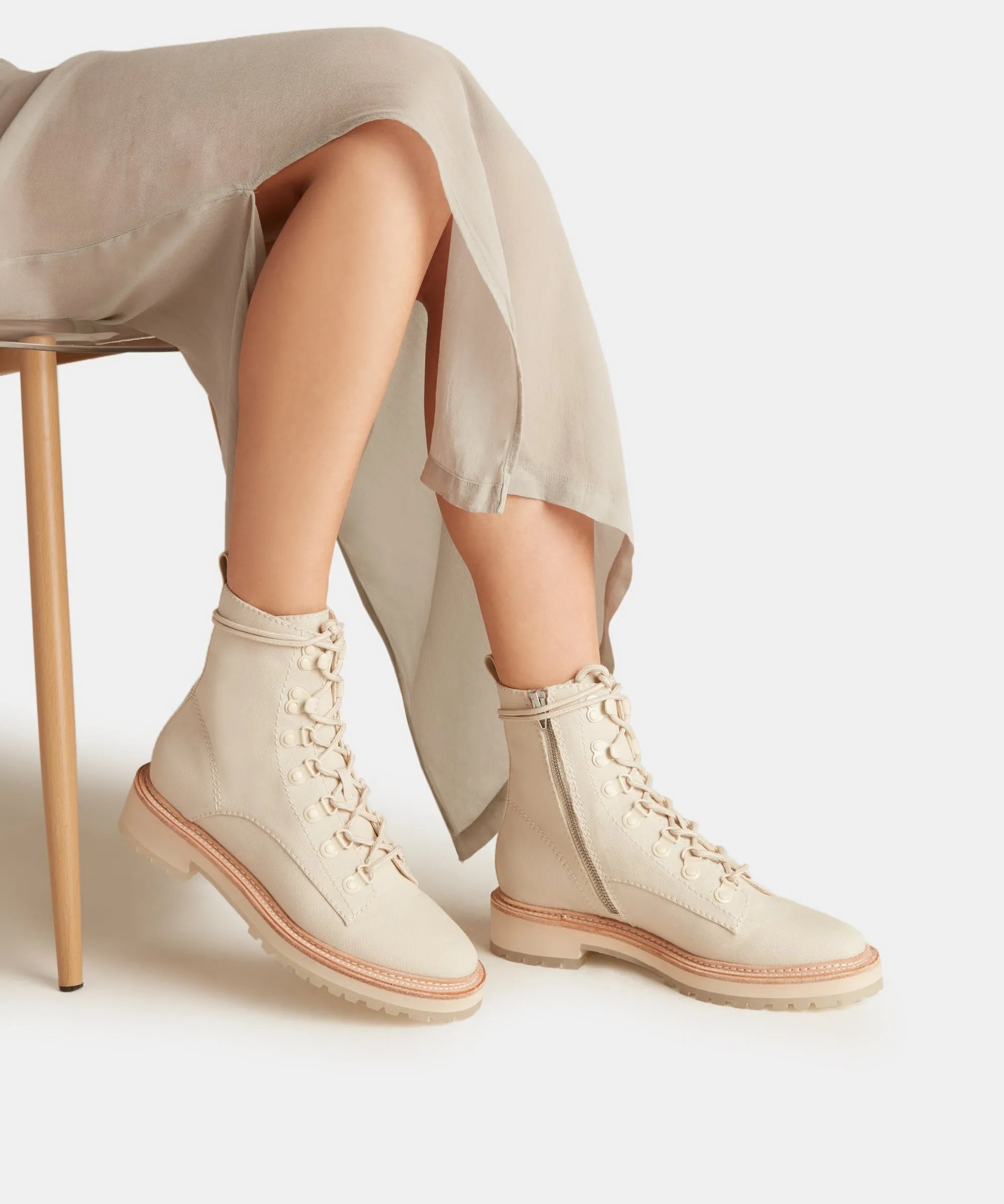 WHITNY BOOTS SANDSTEIN LEINEN
